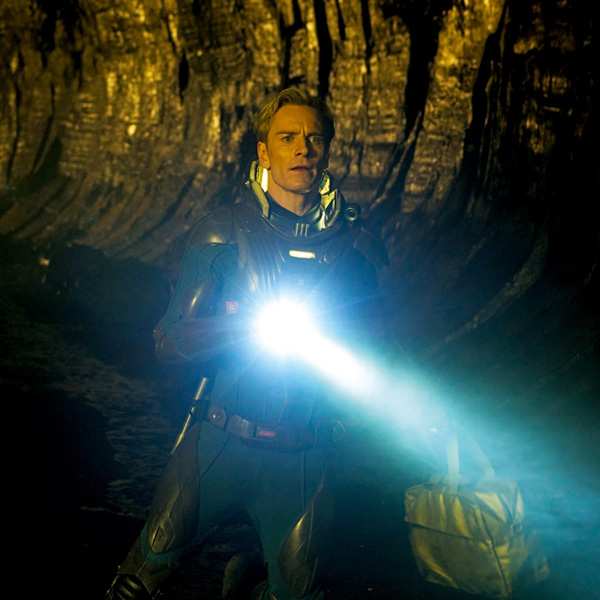 Michael Fassbender es David en Prometheus